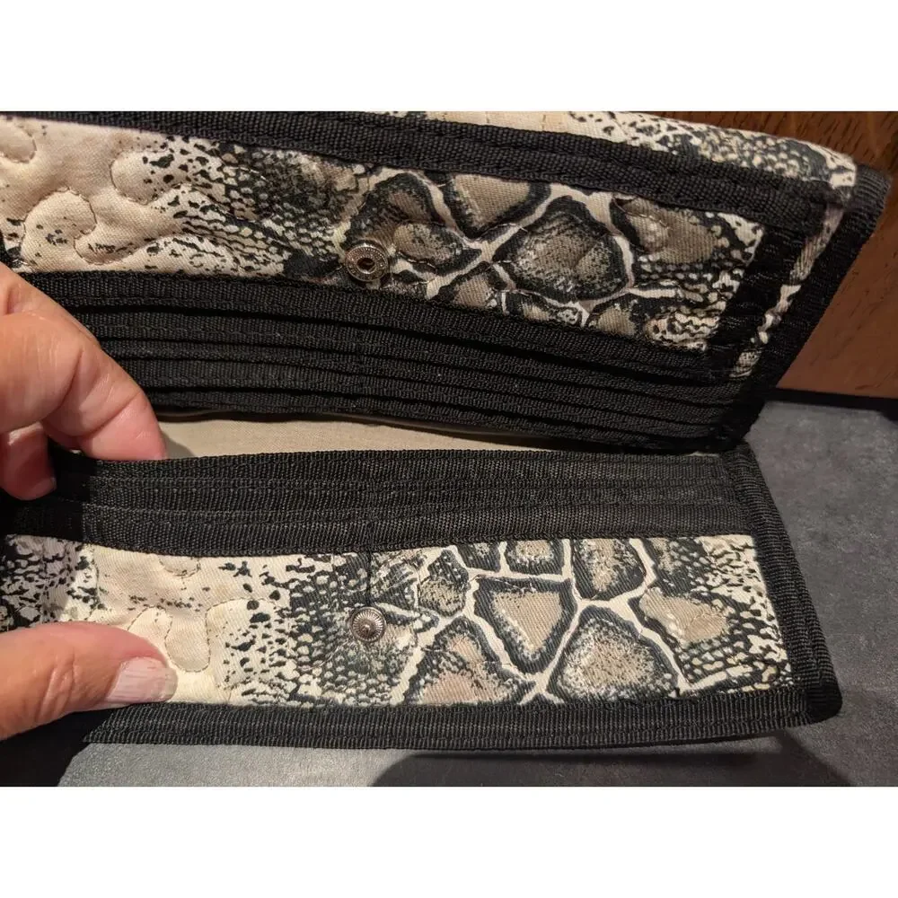 Donna Sharp quilted snake-print wallet Black Cream